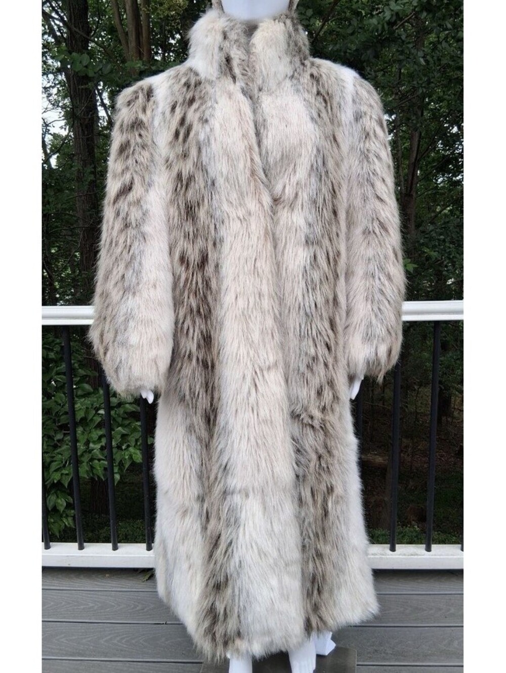 Jordache Vintage Faux Fur Long Coat White Animal Print Size 11/12 Made in USA